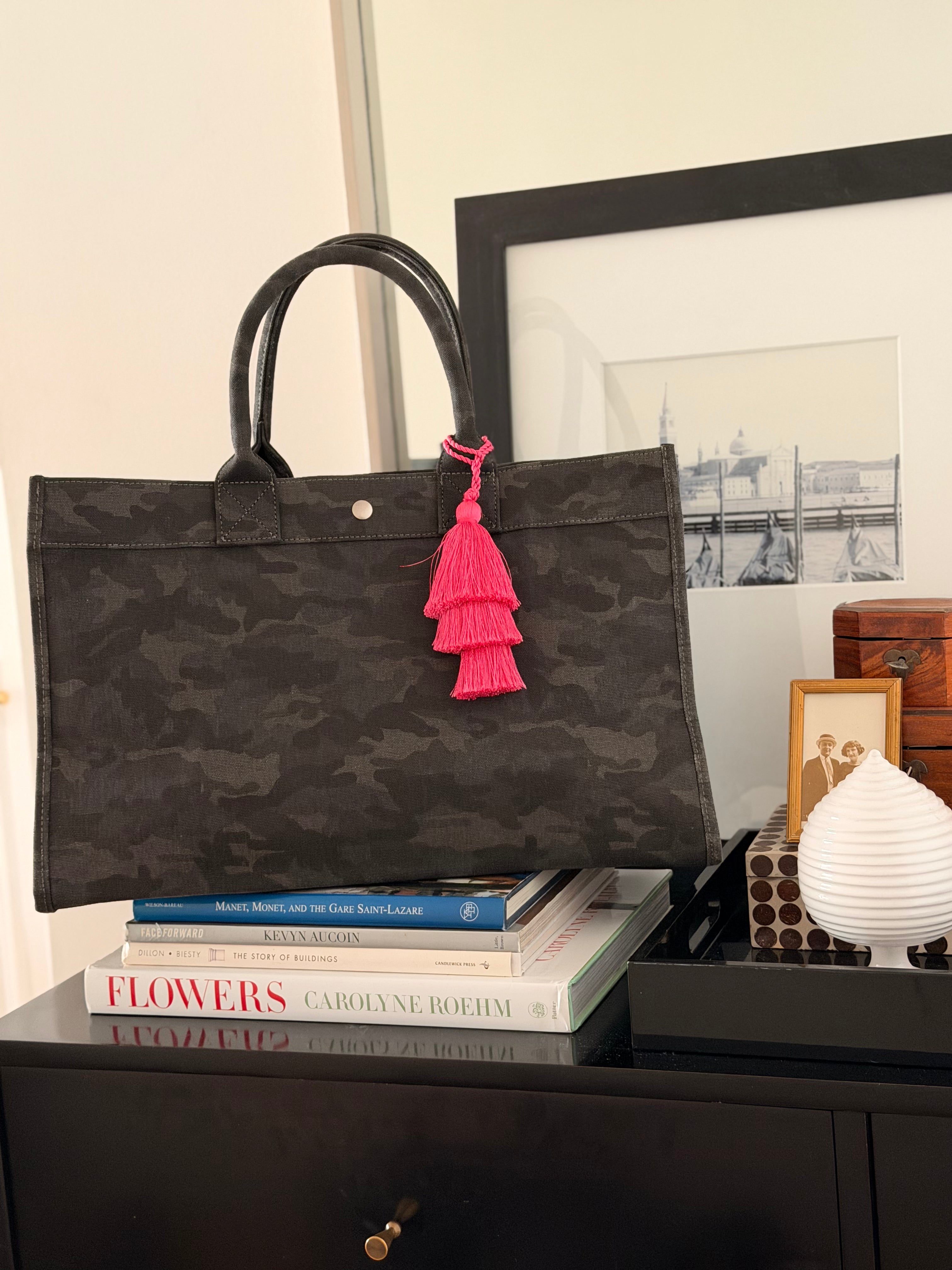Black Camo East West Bag + FREE Pink Tassel - Quilted Koala