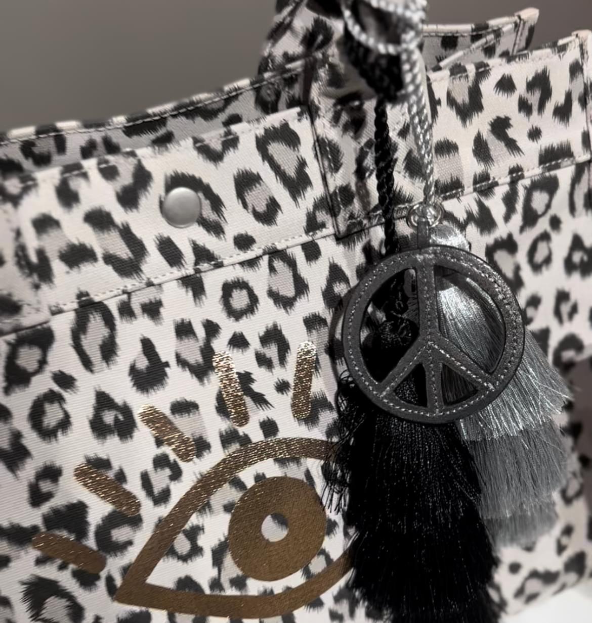Koala Charms- Silver Gunmetal Peace Sign - Quilted Koala