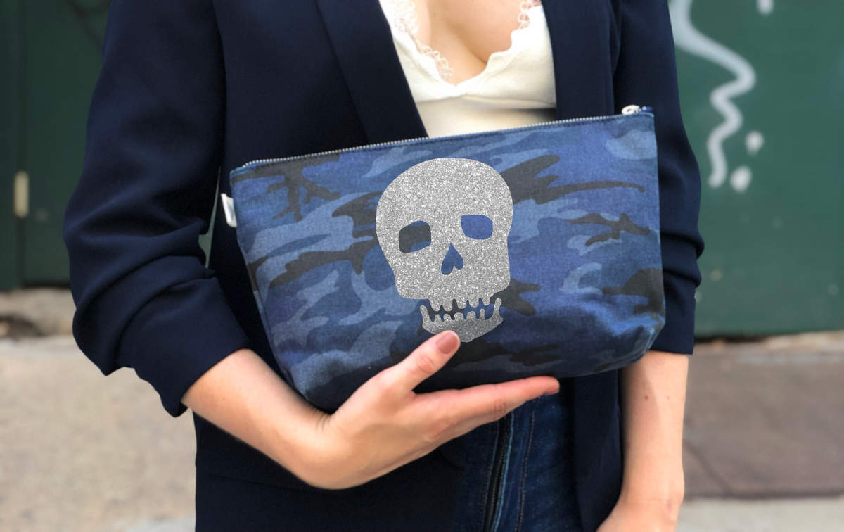 Kanvas Clutch Bag.