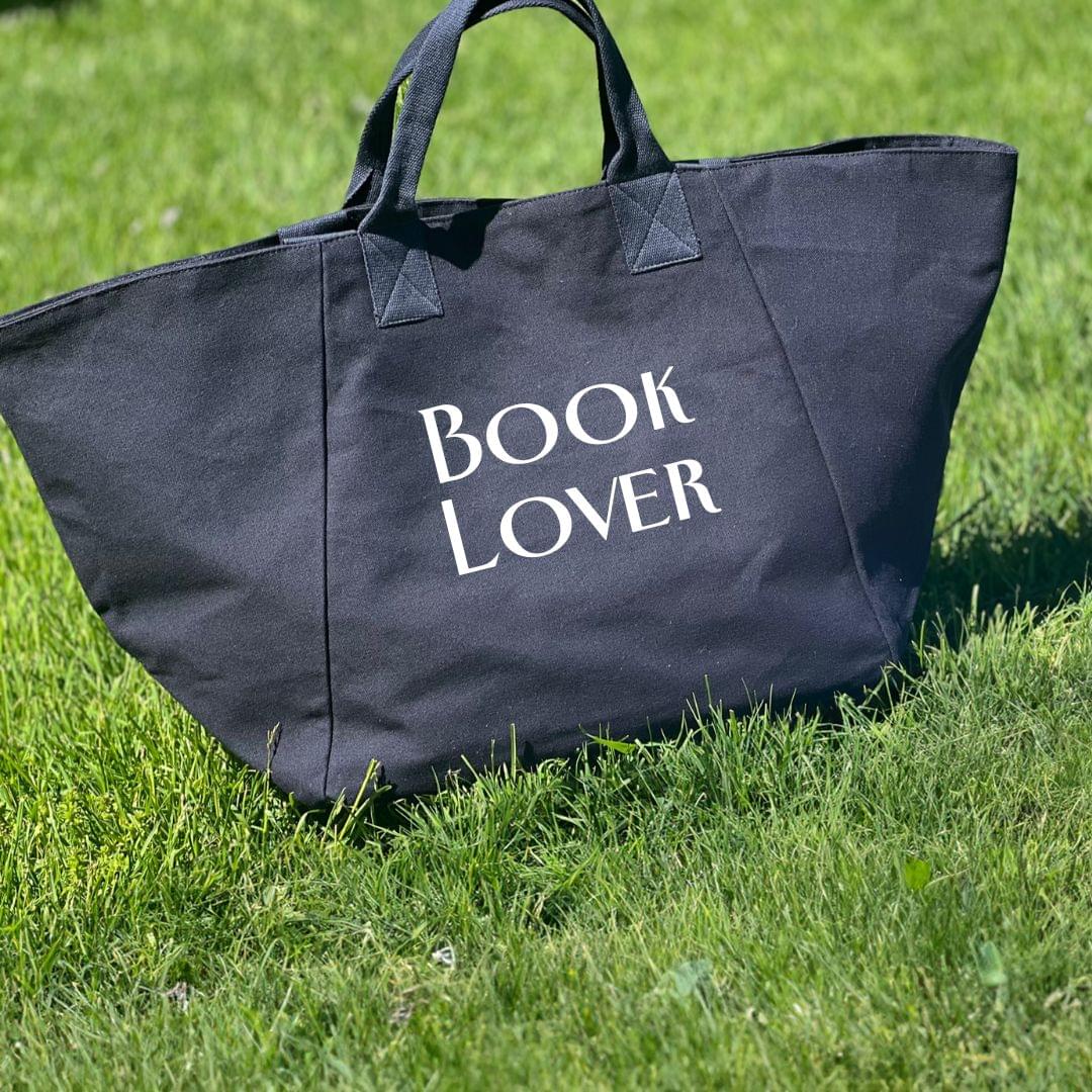 BOOK LOVER Navy Chelsea Bag - Quilted Koala