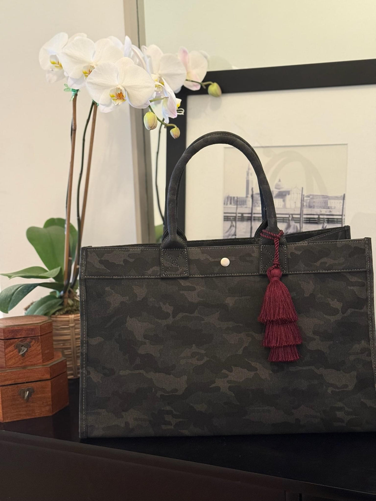 Black Camo East West Bag + FREE Bordeaux Tassel - Quilted Koala