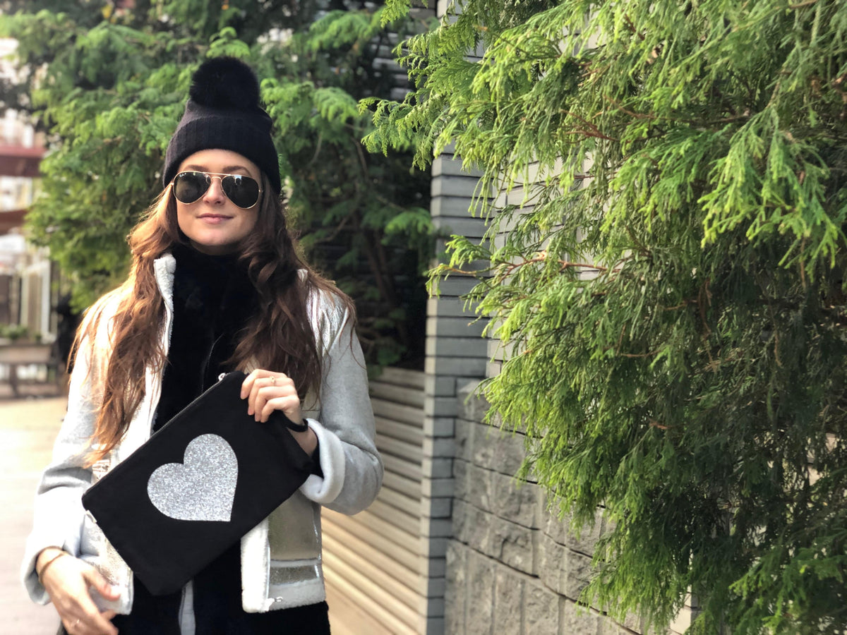 Luxe Clutch with Wristlet: Black - Quilted Koala