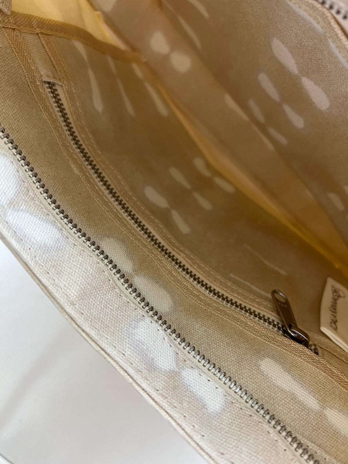 Stone Shibori City Bag with Tan/Cream Imagine Strap- ONLY $44 + FREE Strap ($118 value) - Quilted Koala
